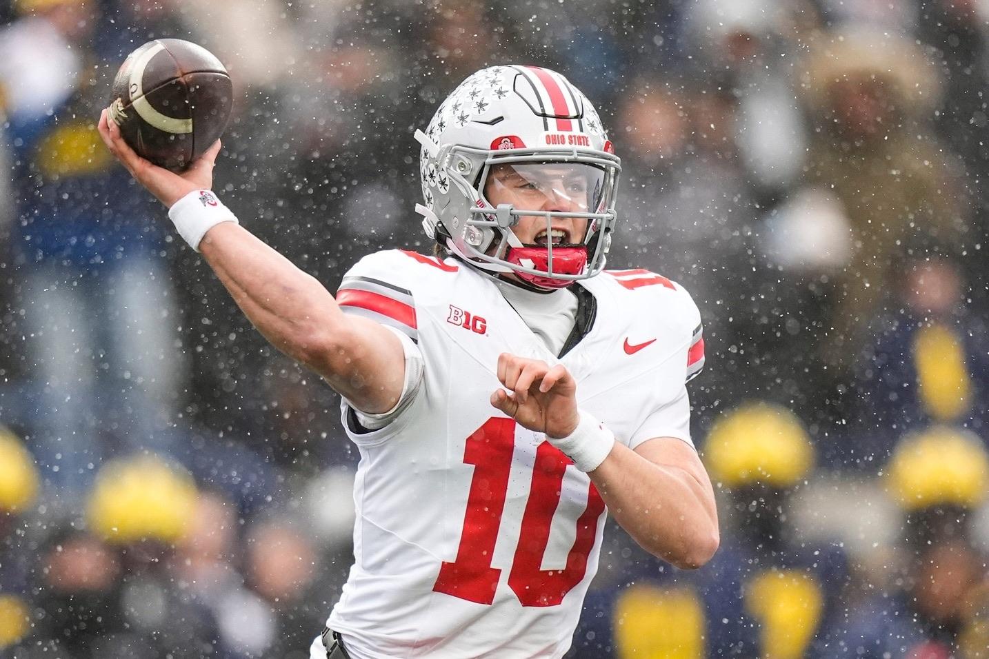 Ohio State QB Julian Sayin is a 2025 Heisman Trophy finalist